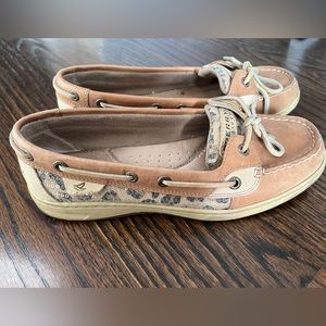 Sperry boat shoes